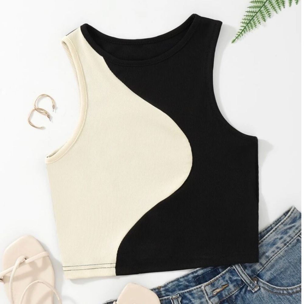 Color Block Ribbed Knit Tank Top - Picture 3 of 4